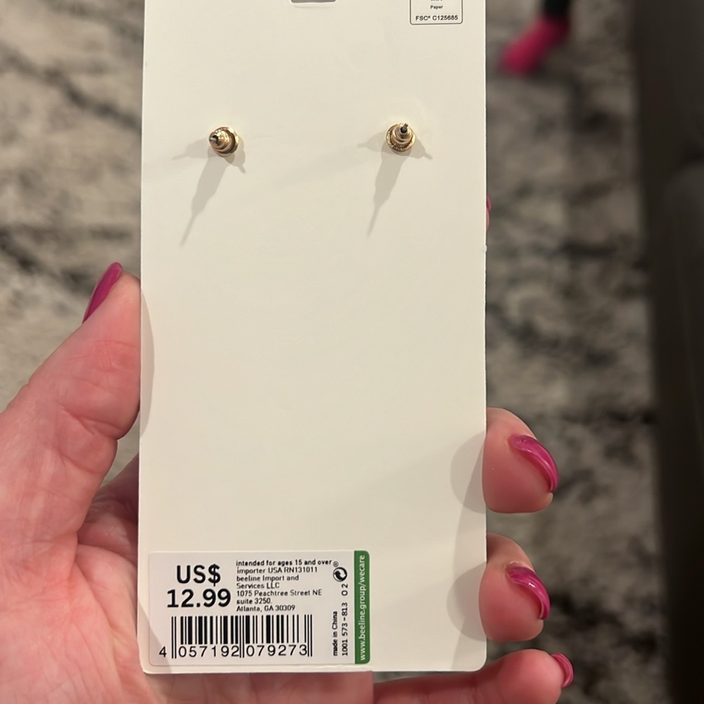 Earning - Picture 4 of 4